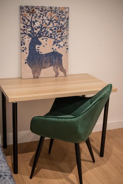 By Universitat Private Rooms Барселона Екстериор снимка